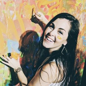 Meet your Posher, Meredith